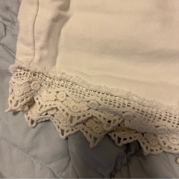 Free People white lace trim shorts - Picture 4 of 4
